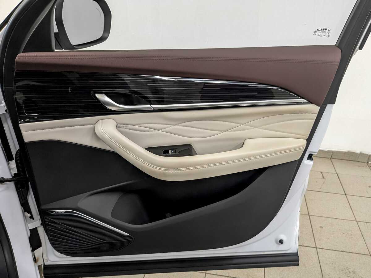 Б/У Джили Монжаро 2023 года. Фото: #24