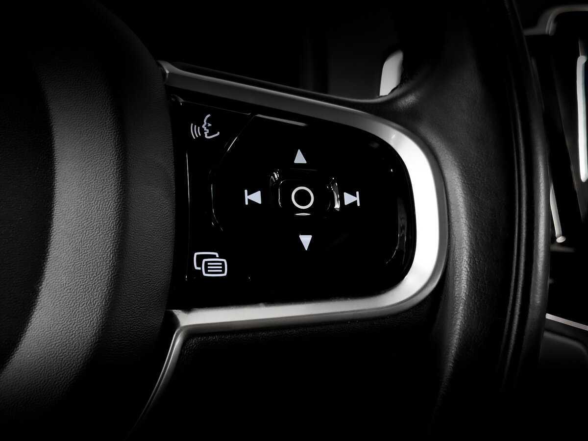 Б/У Вольво ИксЦ90 2020 года. Фото: #28