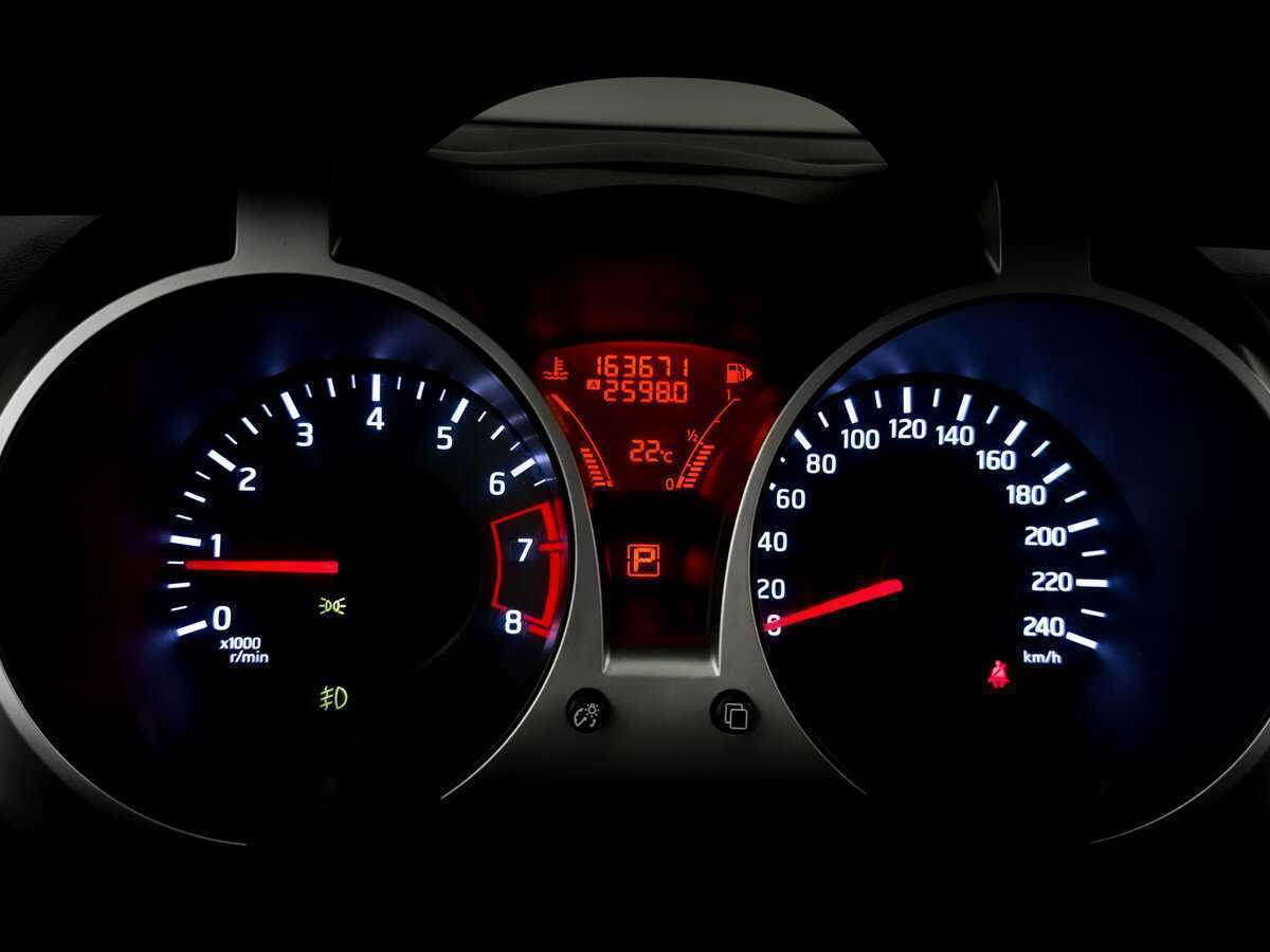 Б/У Ниссан Жук 2011 года. Фото: #12