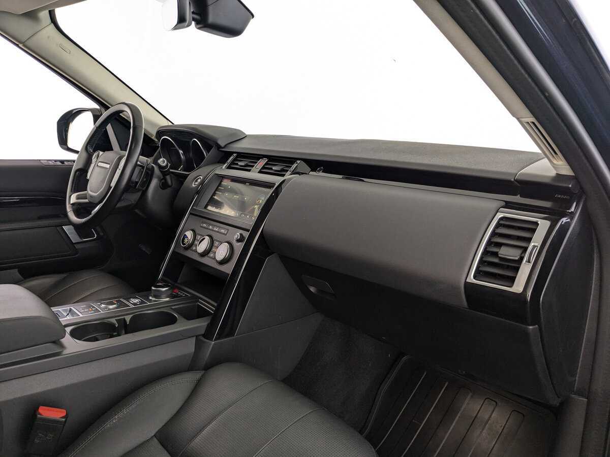 Б/У Лэнд Ровер Дискавери 2019 года. Фото: #10