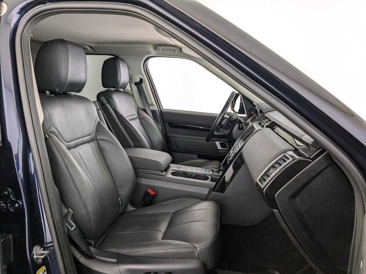 Б/У Лэнд Ровер Дискавери 2019 года. Фото: #23