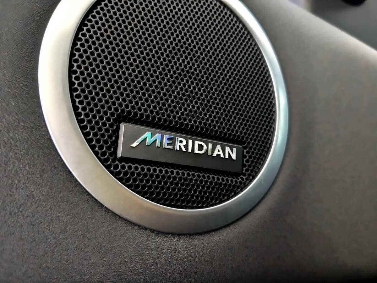 Б/У Лэнд Ровер Дискавери 2019 года. Фото: #26