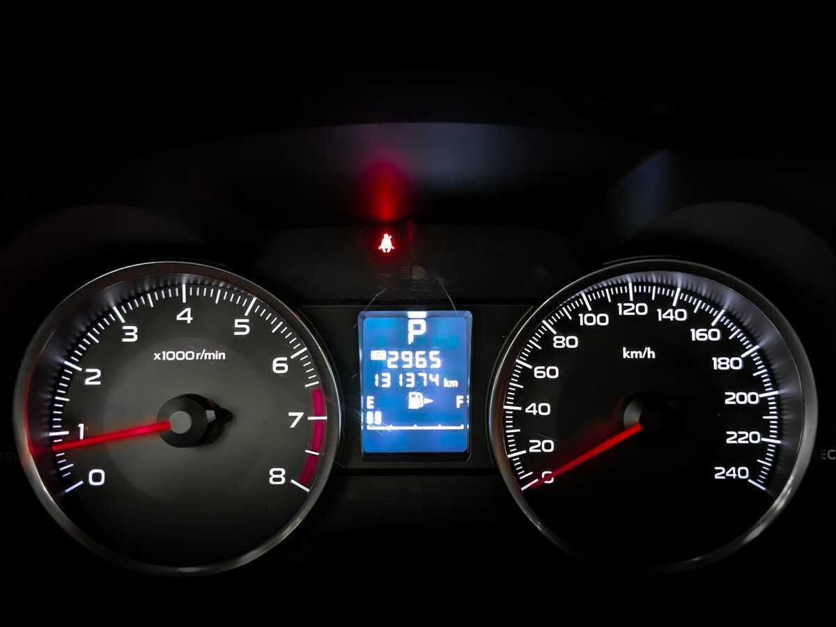 Б/У Субару ИксВи 2013 года. Фото: #12