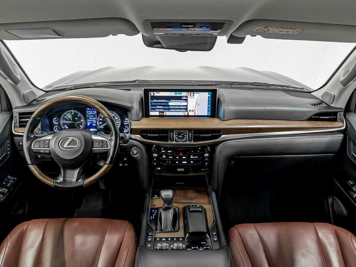 Б/У Лексус Л-Икс 2017 года. Фото: #13