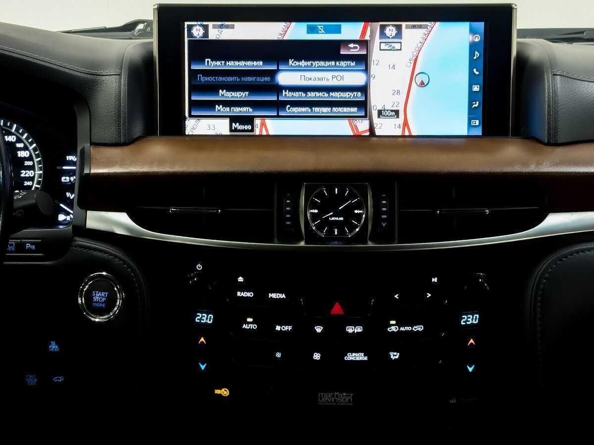 Б/У Лексус Л-Икс 2017 года. Фото: #14