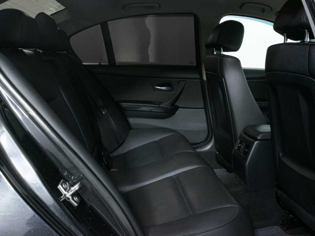 Б/У БМВ 3 серии 2010 года. Фото: #9