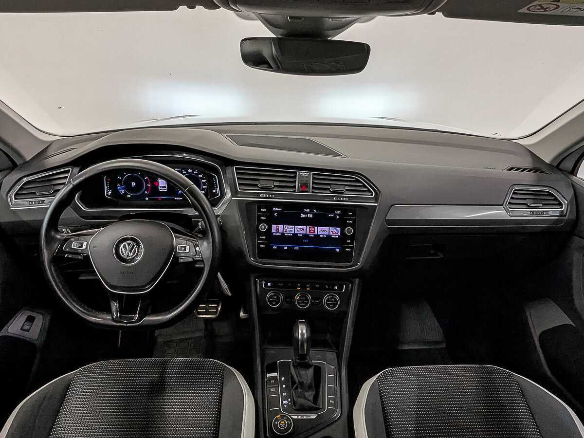 Б/У Фольксваген Тигуан 2020 года. Фото: #13