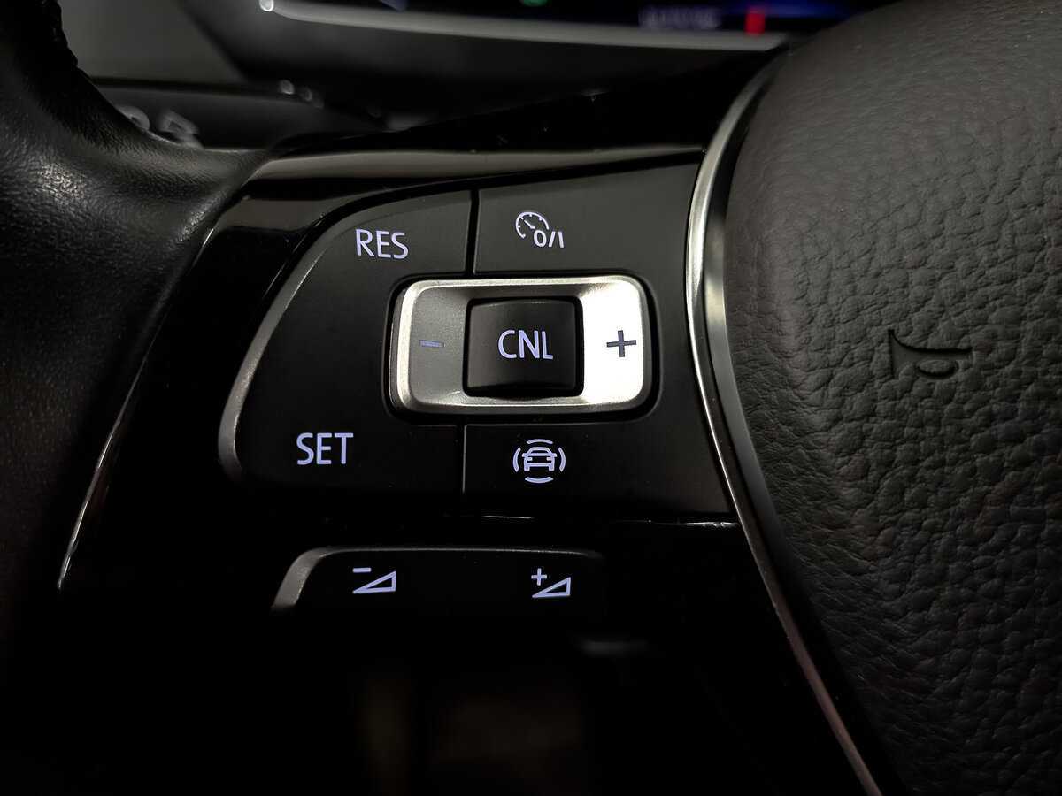 Б/У Фольксваген Тигуан 2020 года. Фото: #26