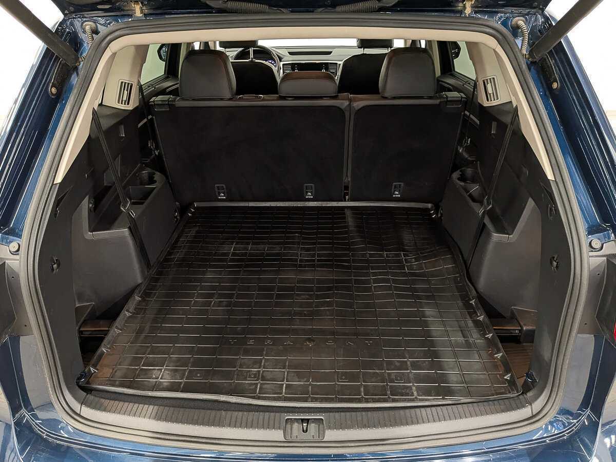 Б/У Фольксваген Терамонт 2018 года. Фото: #9