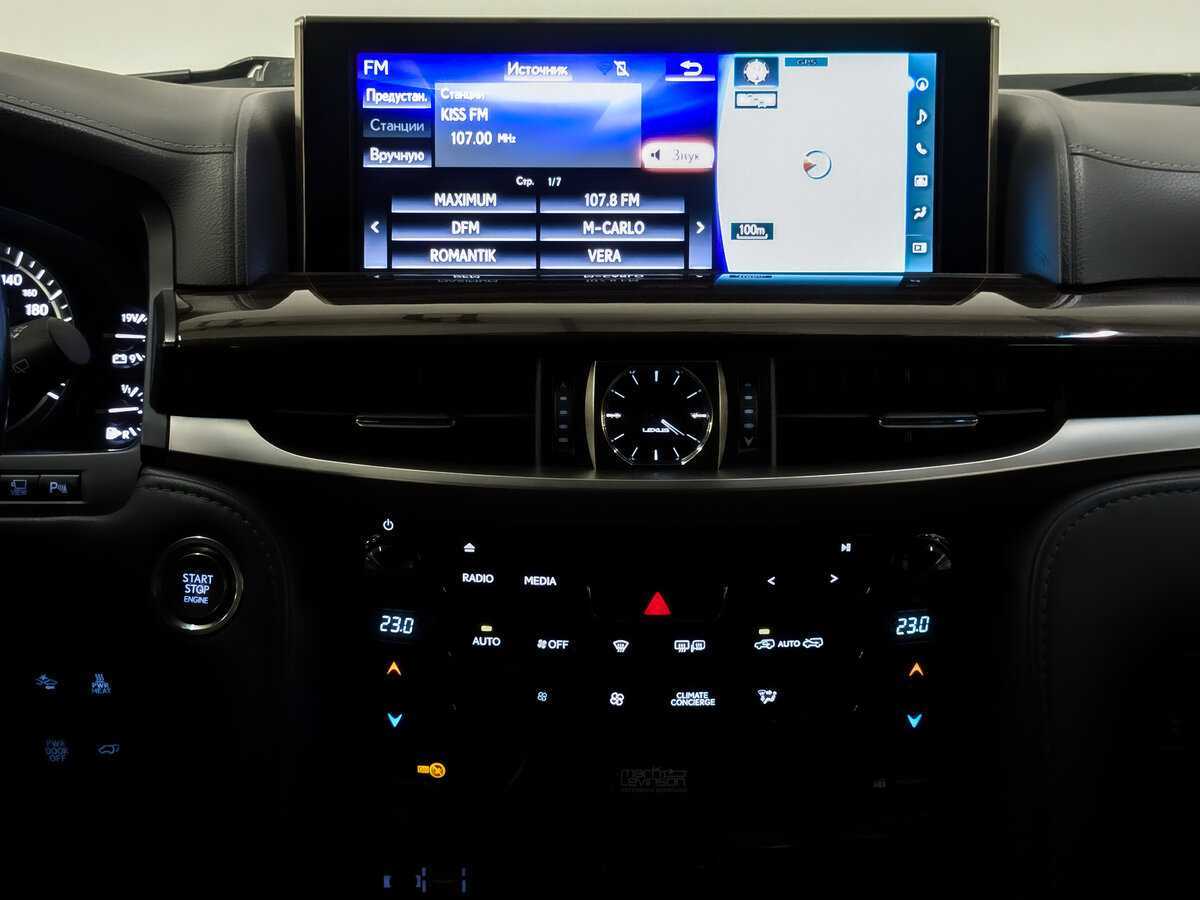 Б/У Лексус Л-Икс 2021 года. Фото: #14