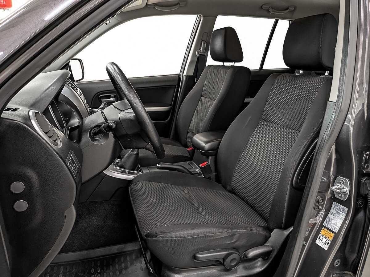 Б/У Сузуки Гранд Витара 2011 года. Фото: #18