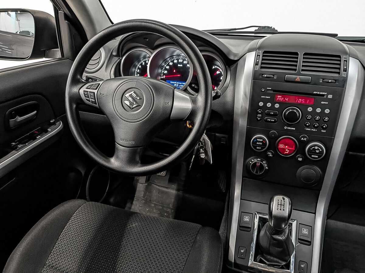 Б/У Сузуки Гранд Витара 2011 года. Фото: #23