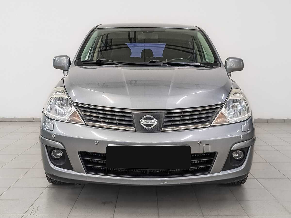 Б/У Ниссан Тиида 2008 года. Фото: #1