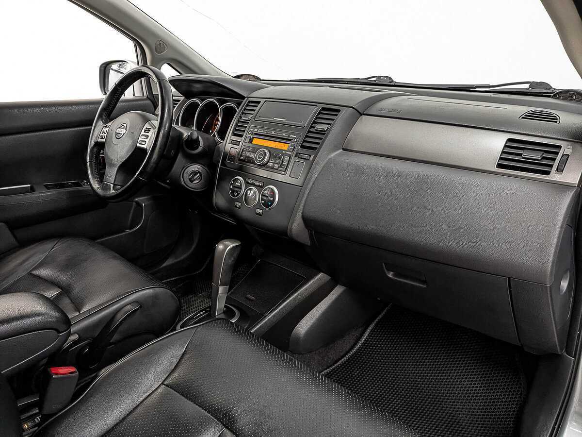 Б/У Ниссан Тиида 2008 года. Фото: #12