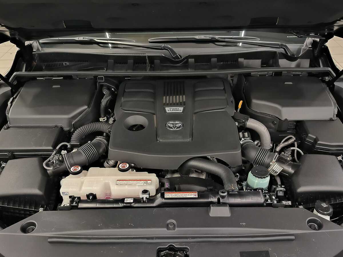 Б/У Тойота Лэнд Крузер 2021 года. Фото: #8