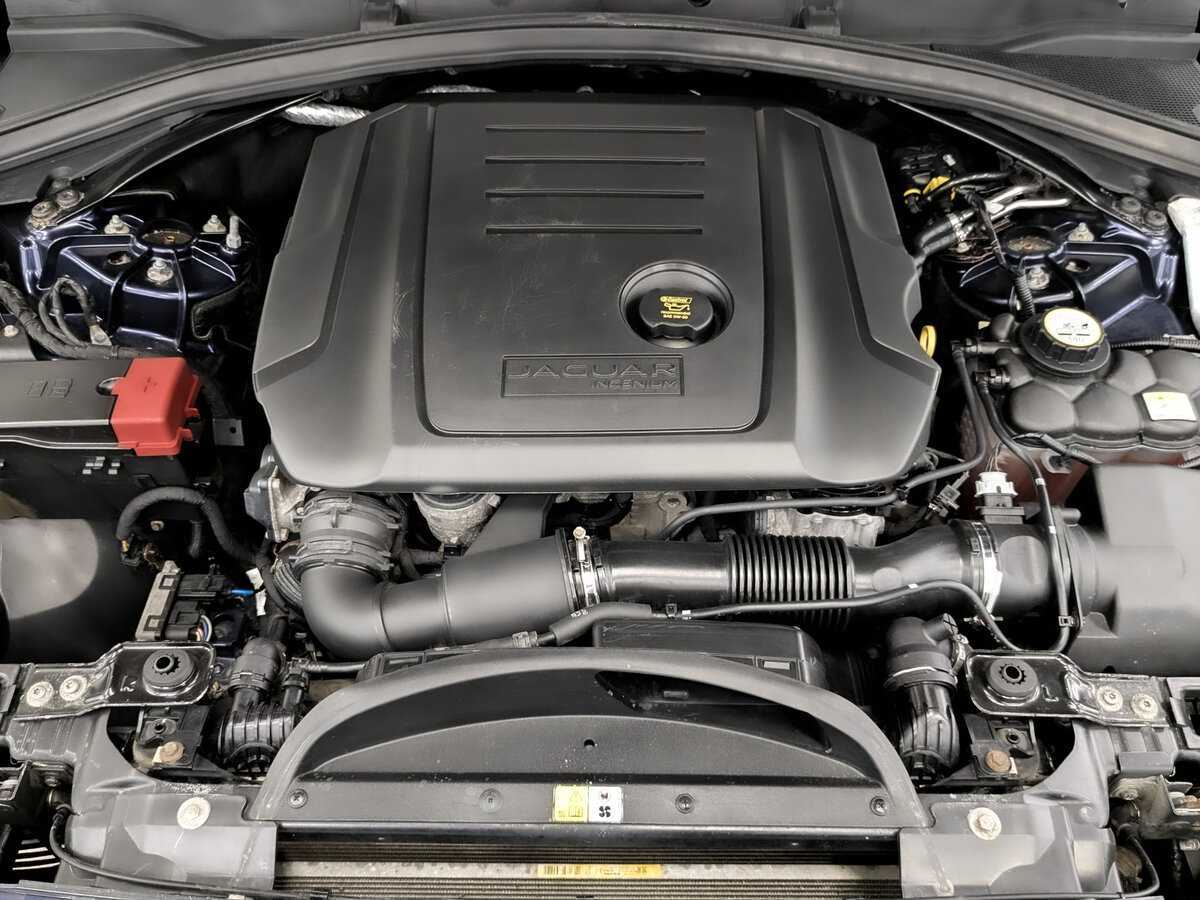 Б/У Ягуар Ф-Пэйс 2017 года. Фото: #8