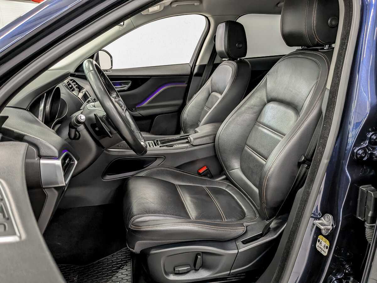 Б/У Ягуар Ф-Пэйс 2017 года. Фото: #19