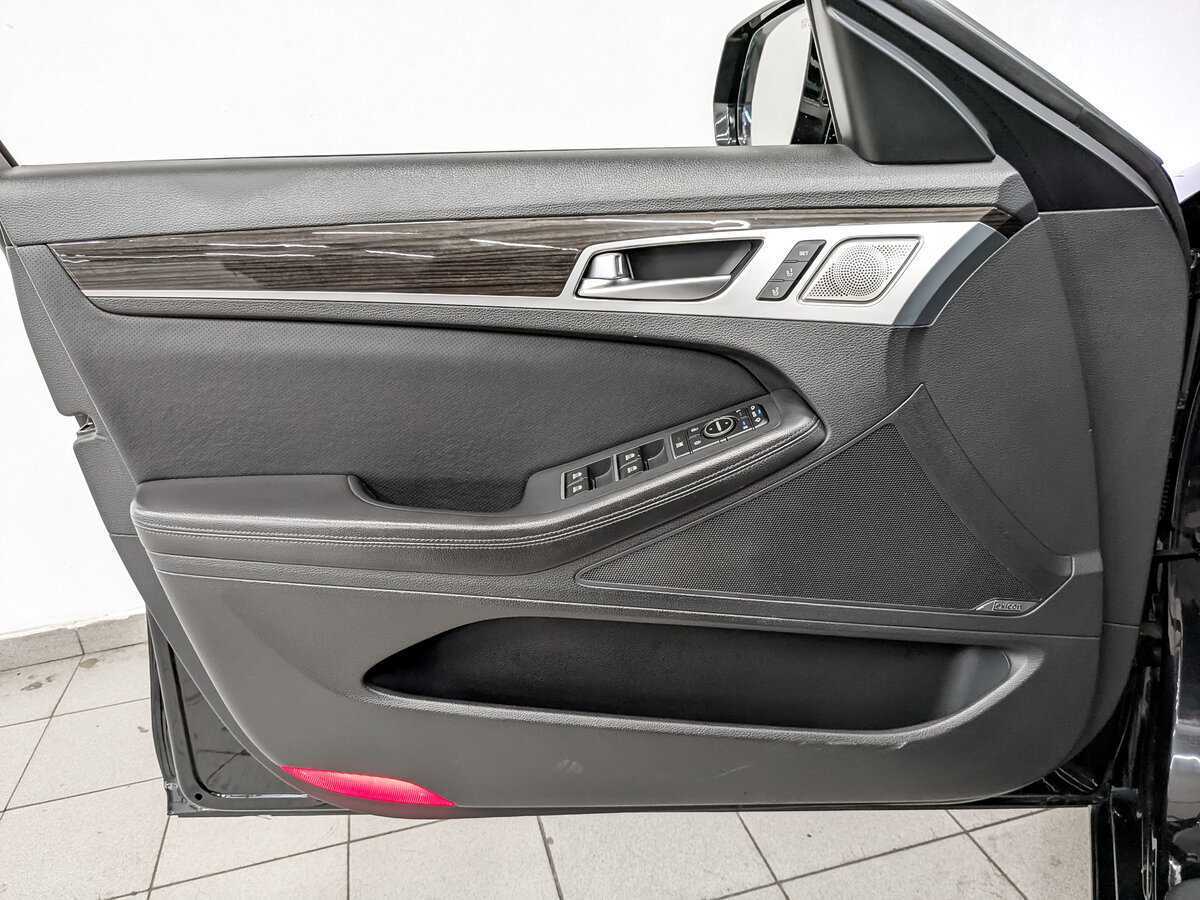 Б/У Генезис Г80 2019 года. Фото: #17