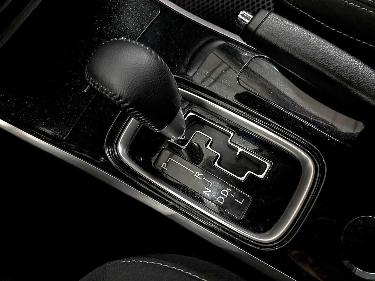 Б/У Митсубиши Оутлэндер 2020 года. Фото: #25