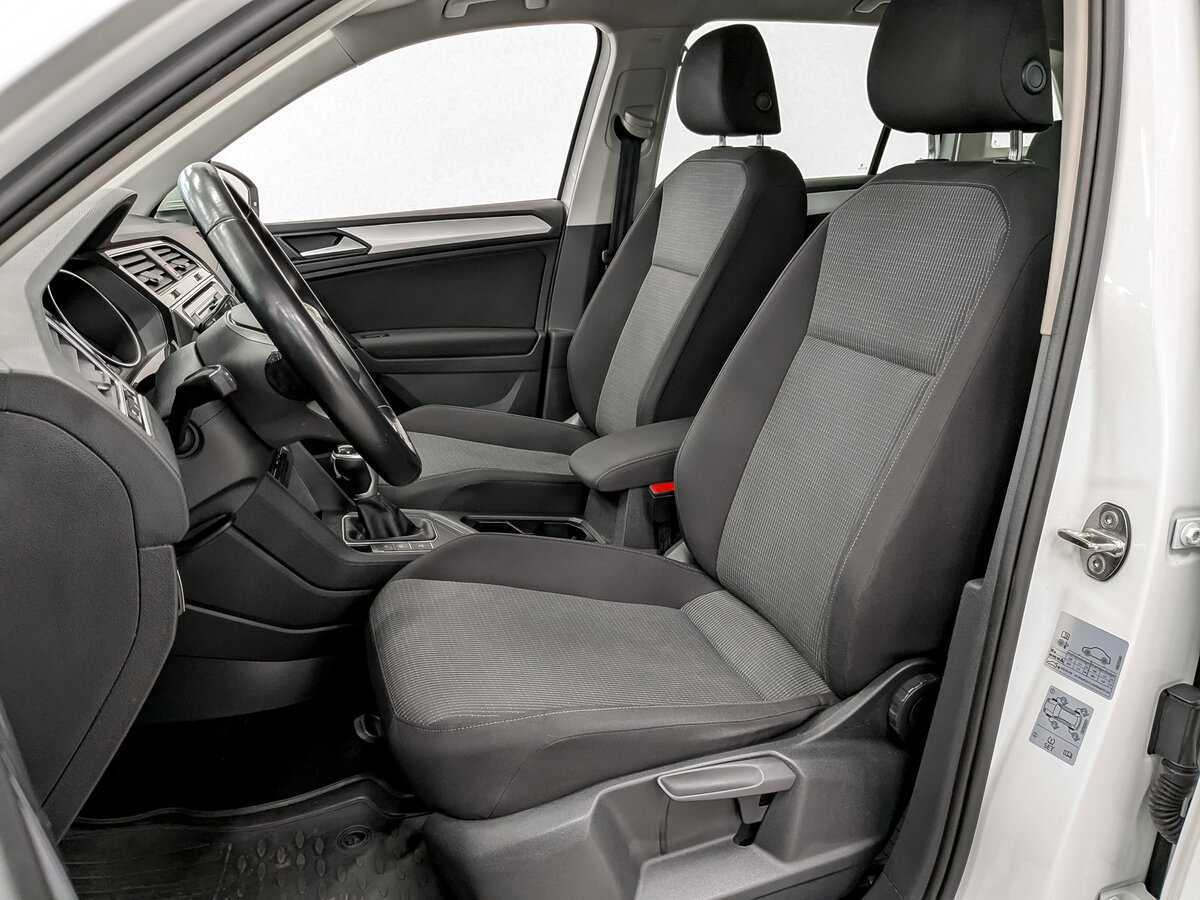 Б/У Фольксваген Тигуан 2021 года. Фото: #19