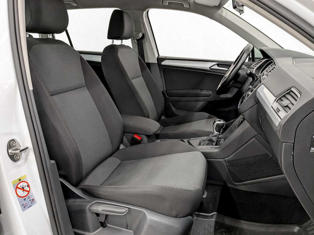 Б/У Фольксваген Тигуан 2021 года. Фото: #22