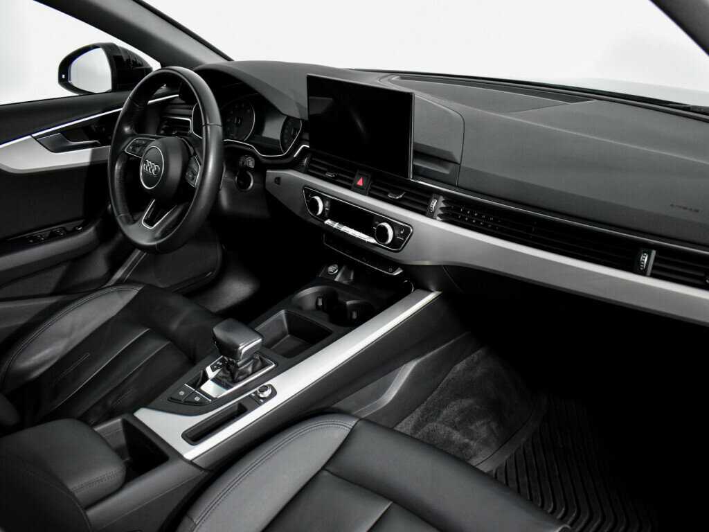 Б/У Ауди А4 2020 года. Фото: #12