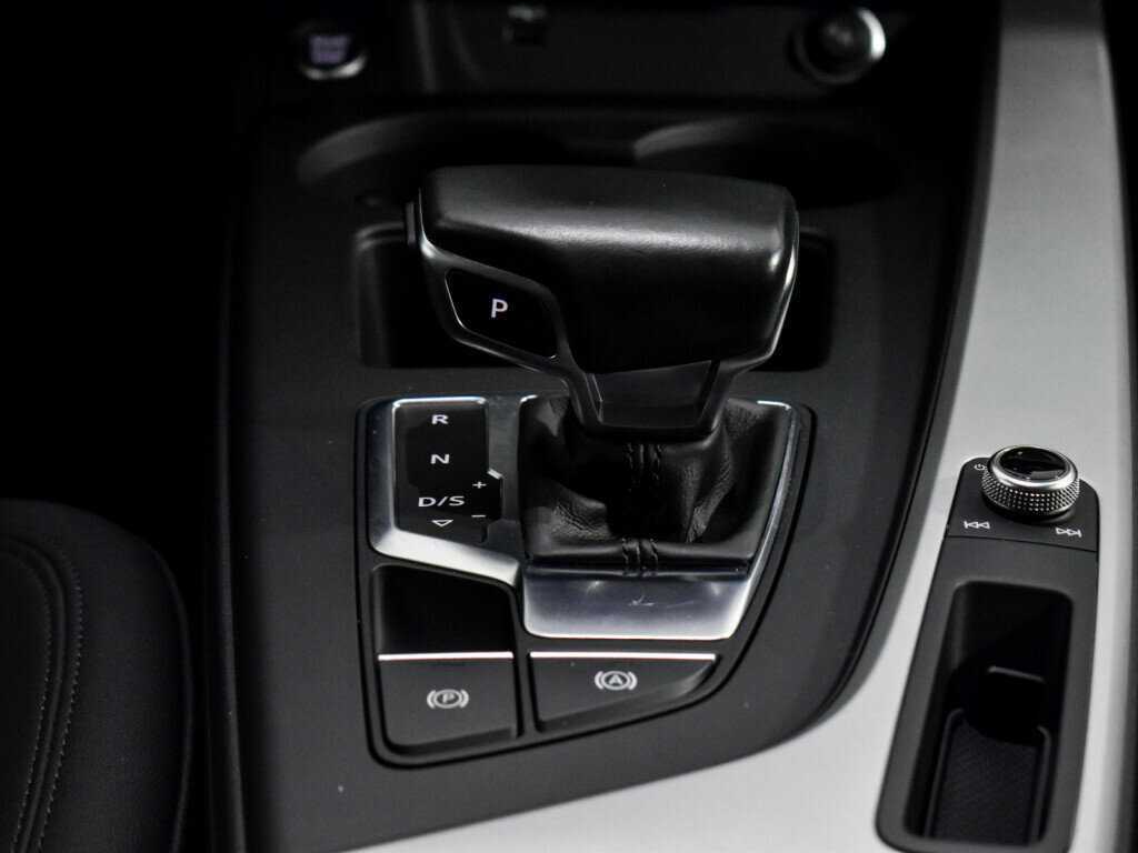 Б/У Ауди А4 2020 года. Фото: #15