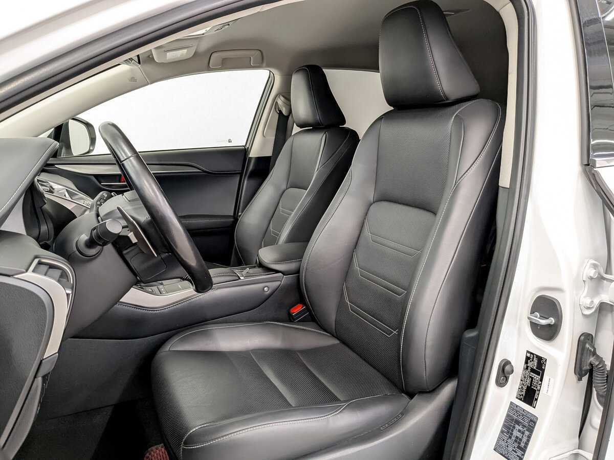 Б/У Лексус Н-Икс 2019 года. Фото: #17