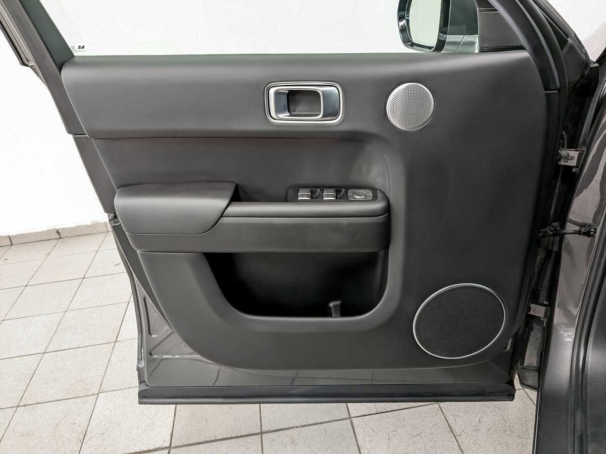 Б/У ЛиСян Л9 2023 года. Фото: #18