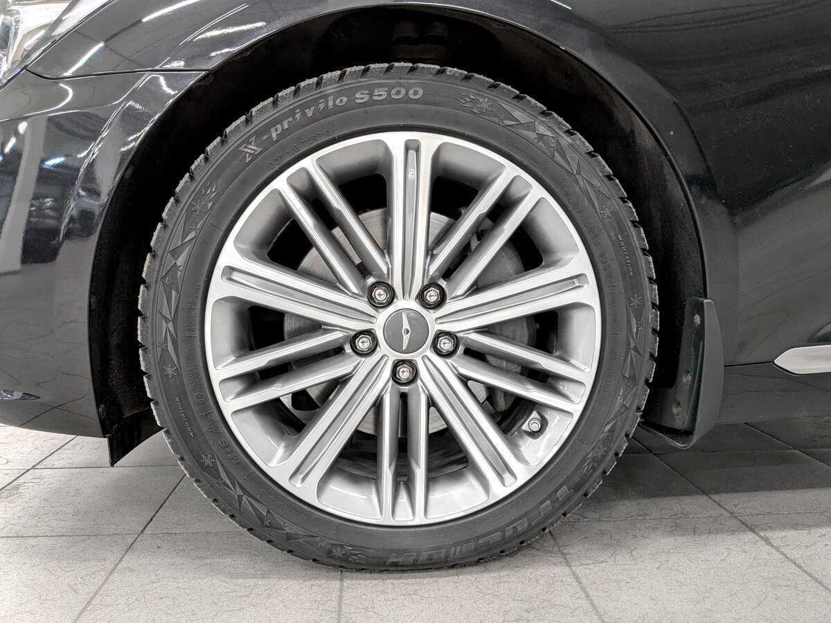 Б/У Генезис Г80 2019 года. Фото: #17