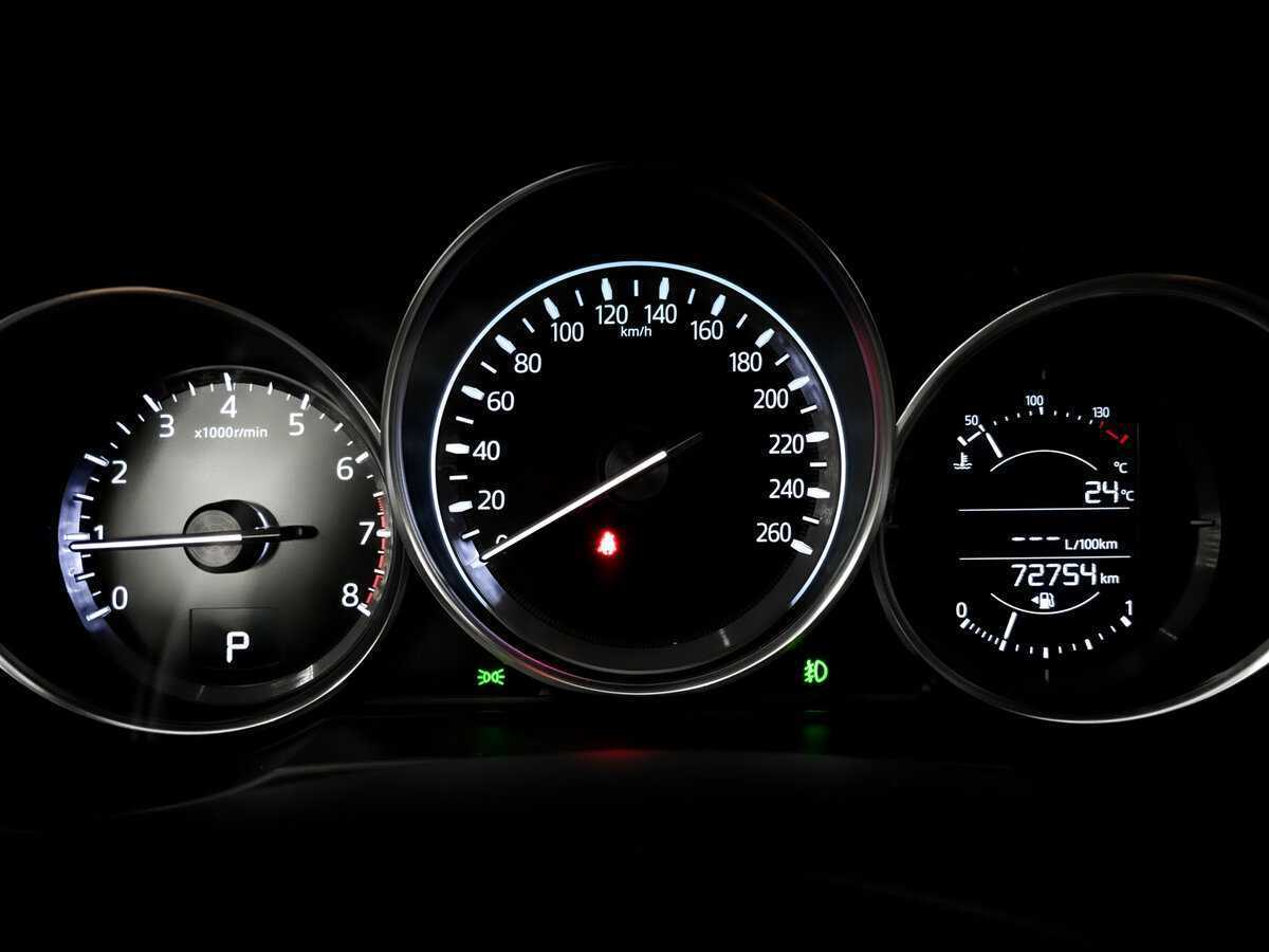 Б/У Мазда Ц-Икс-5 2021 года. Фото: #12