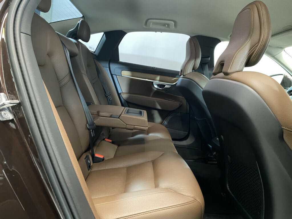 Б/У Вольво С90 2019 года. Фото: #8