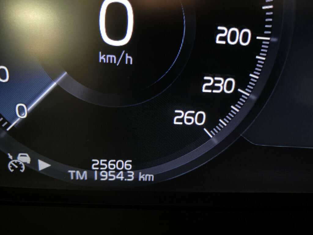 Б/У Вольво С90 2019 года. Фото: #12