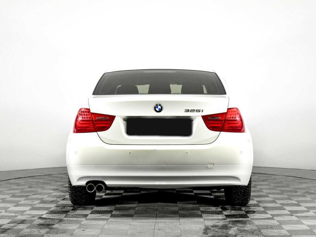 Б/У БМВ 3 серии 2009 года. Фото: #4