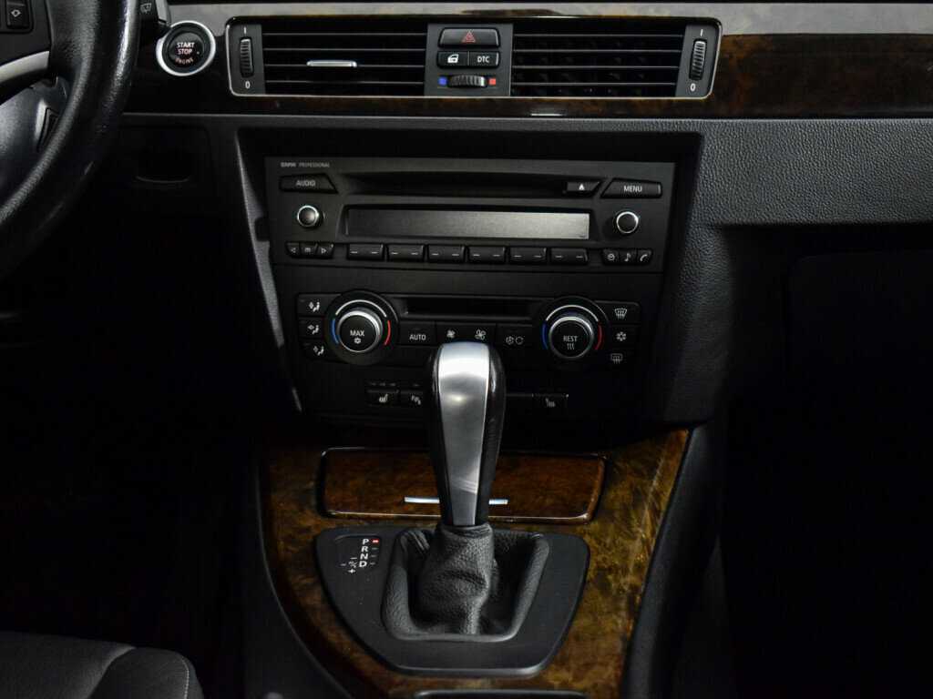 Б/У БМВ 3 серии 2009 года. Фото: #13