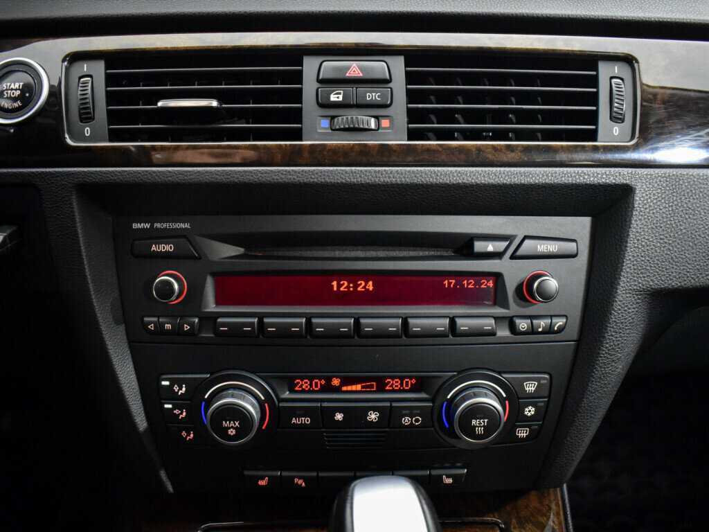 Б/У БМВ 3 серии 2009 года. Фото: #14