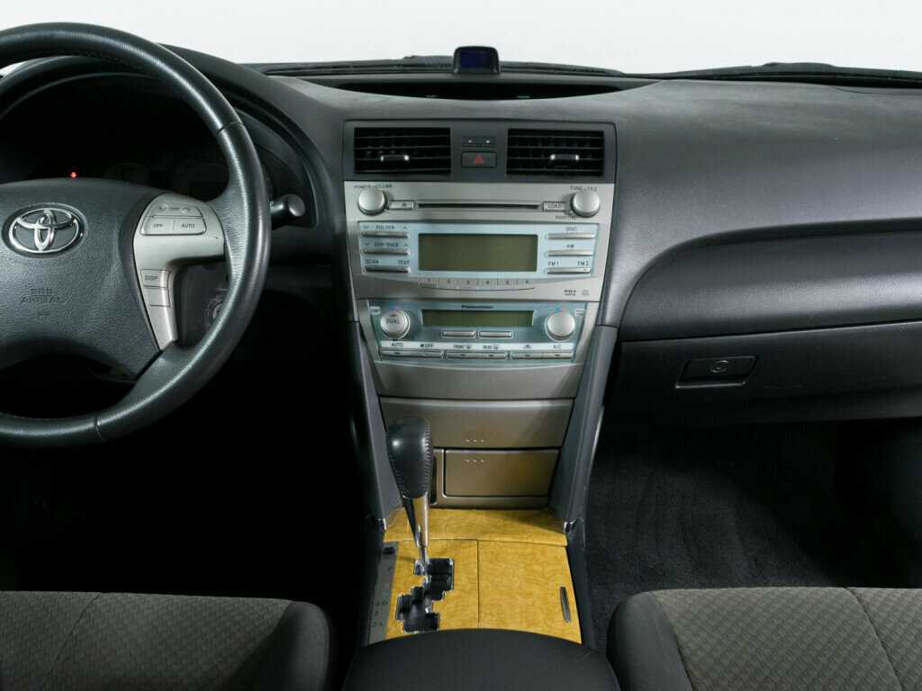 Б/У Тойота Камри 2006 года. Фото: #7