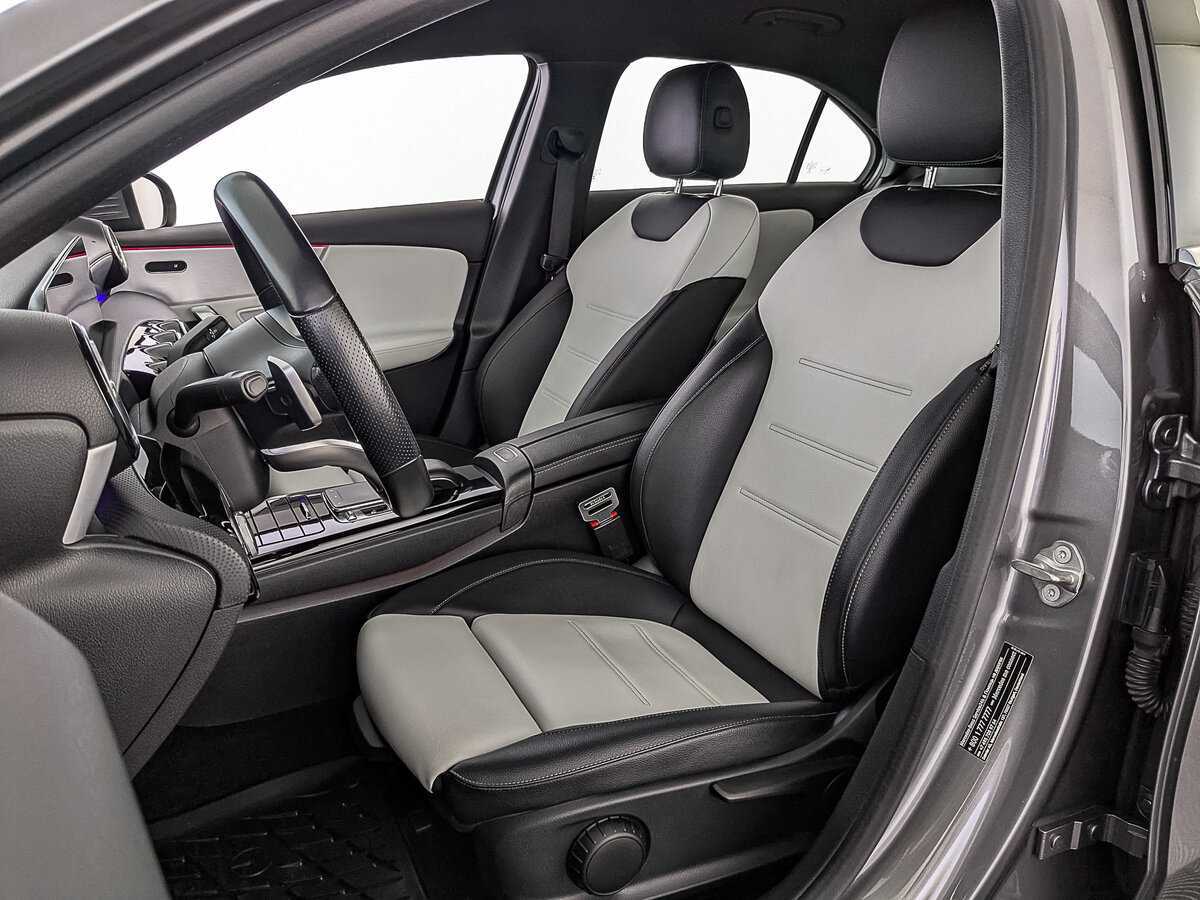 Б/У Мерседес-Бенц А-Класс 2019 года. Фото: #19