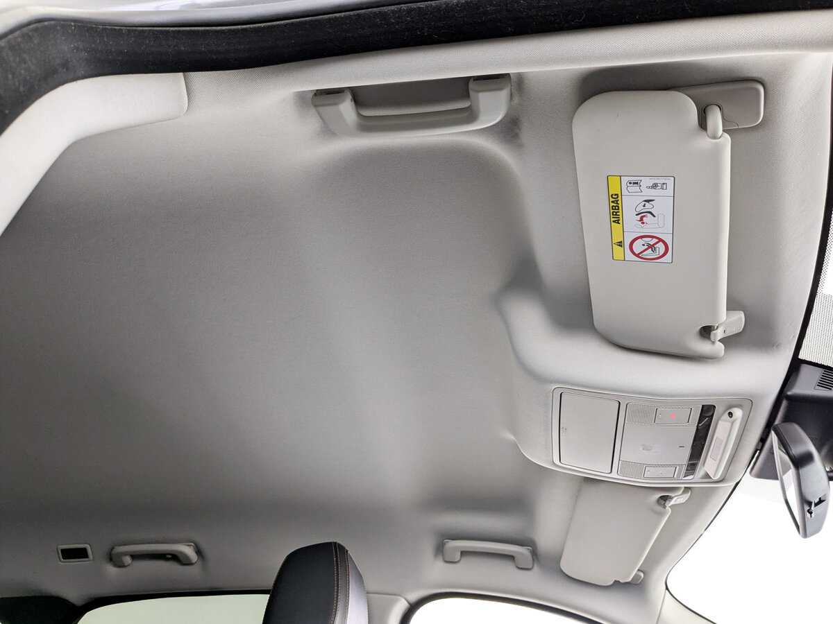 Б/У Ягуар Ф-Пэйс 2016 года. Фото: #20