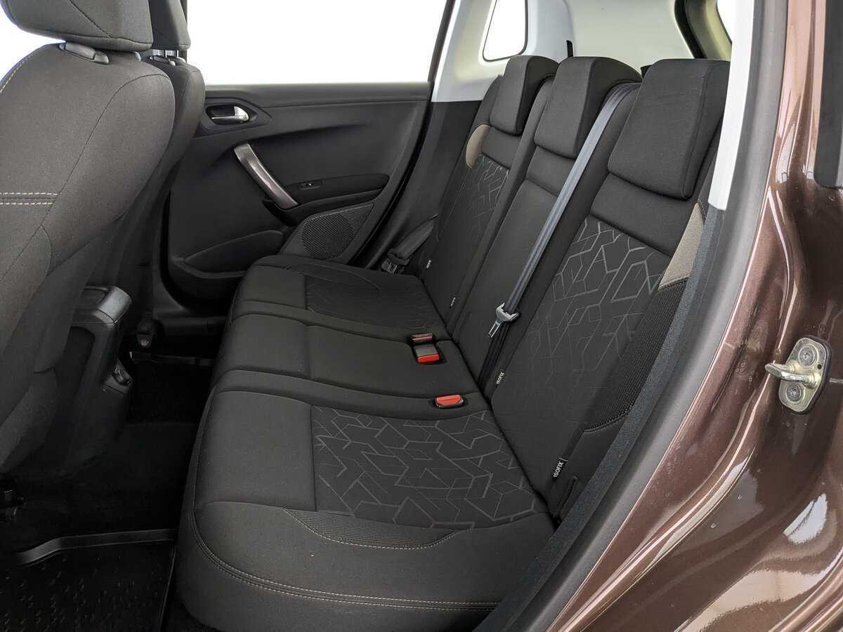 Б/У Пежо 2008 2014 года. Фото: #17