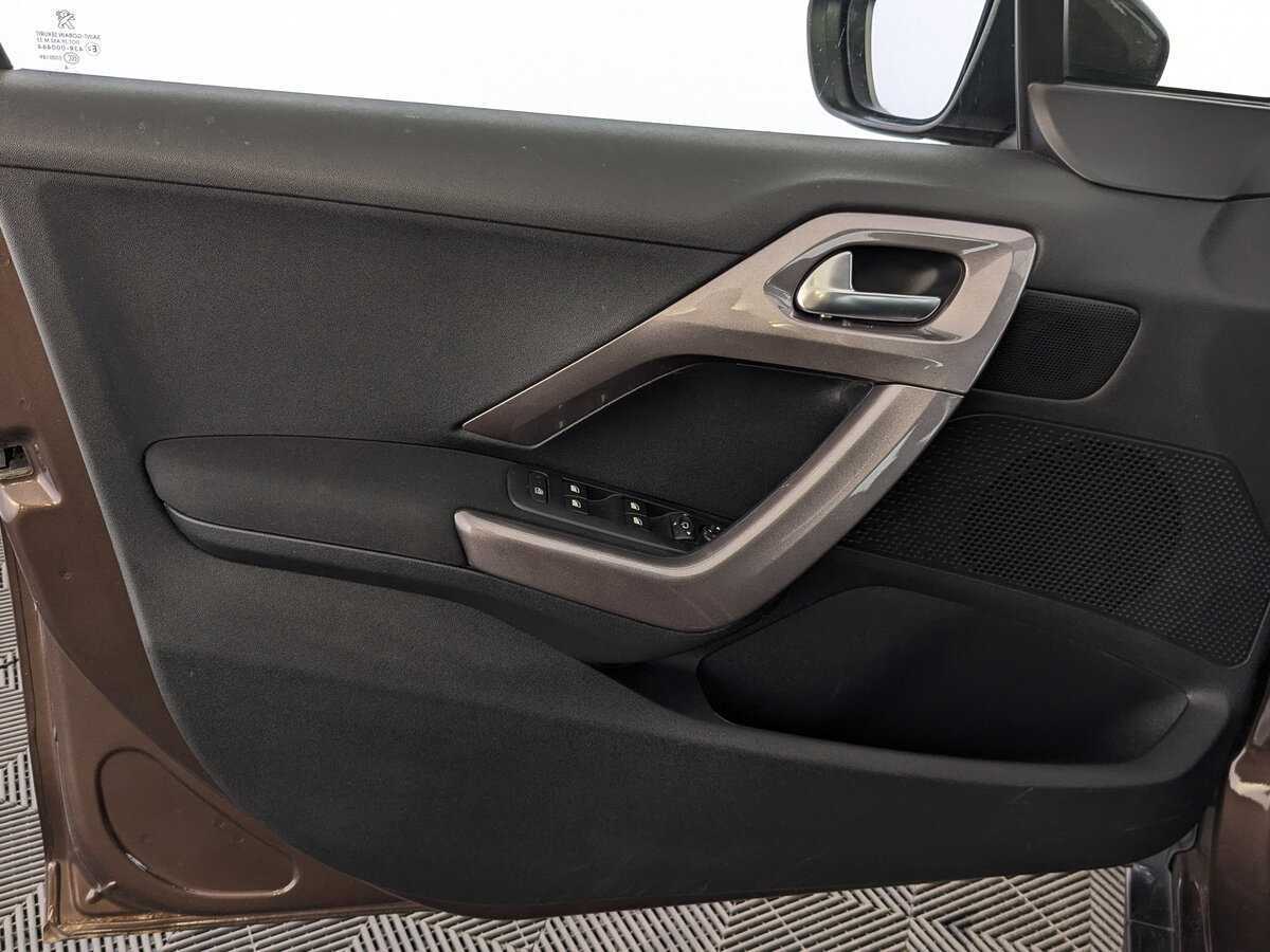 Б/У Пежо 2008 2014 года. Фото: #18