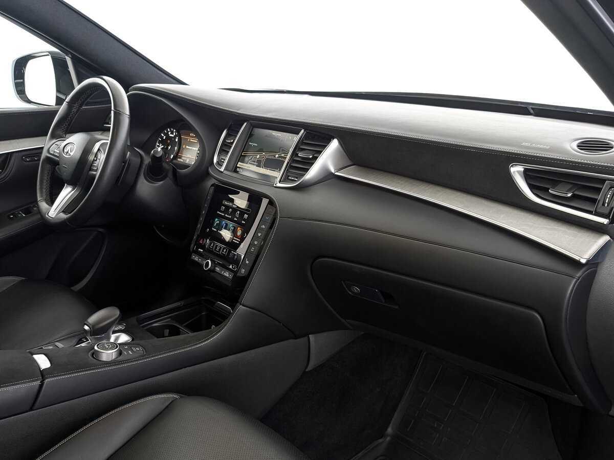 Б/У Инфинити К-Икс50 2021 года. Фото: #12