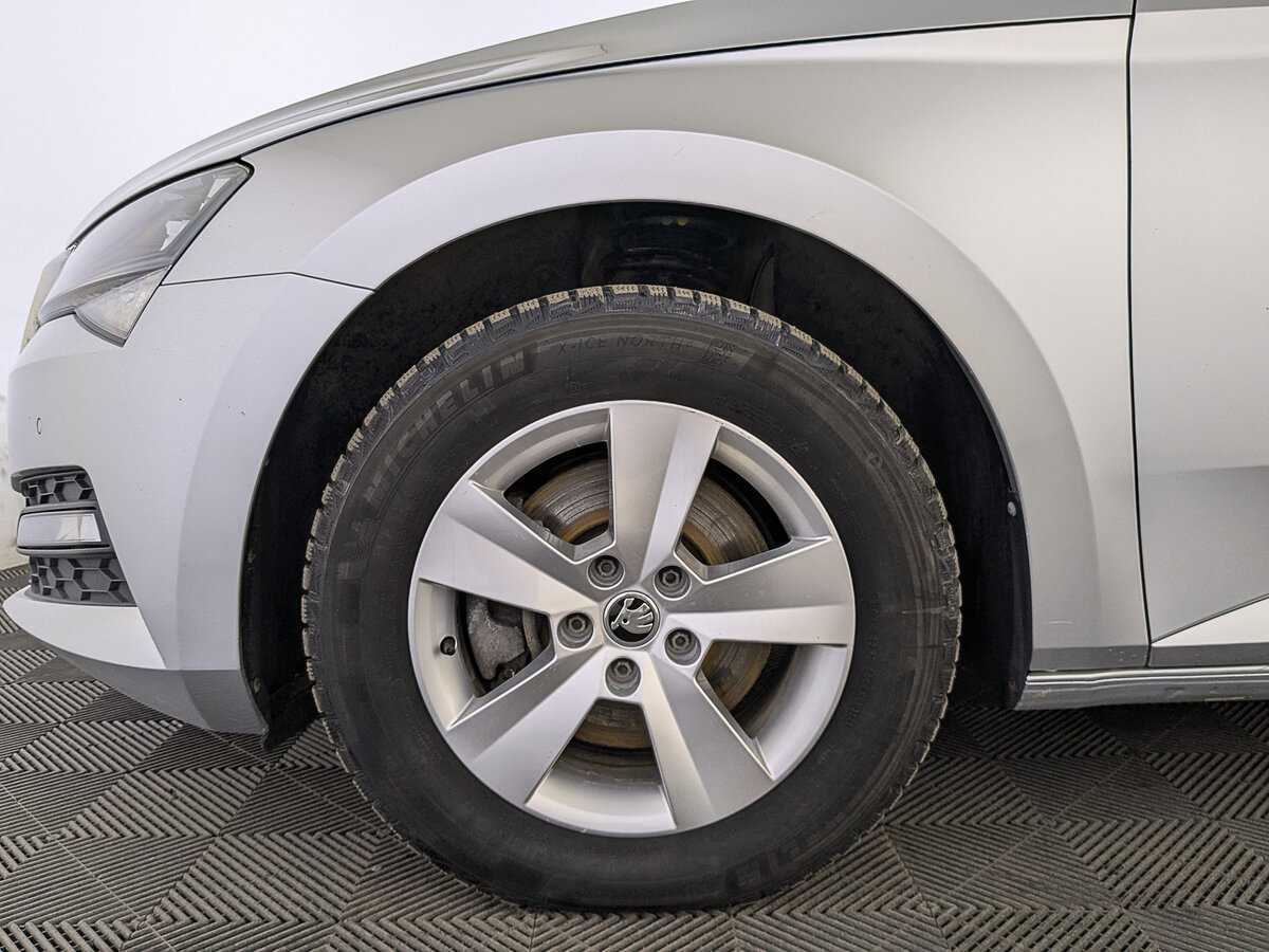 Б/У Шкода Суперб 2021 года. Фото: #10