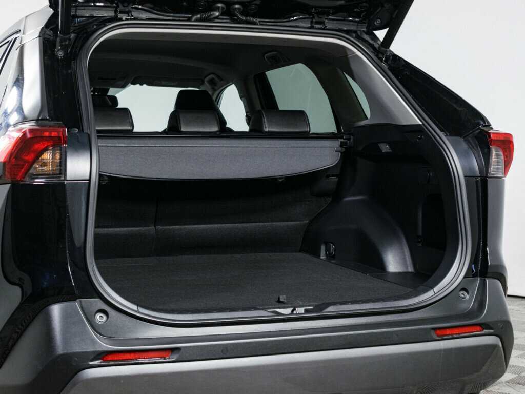 Б/У Тойота Рав4 2021 года. Фото: #6