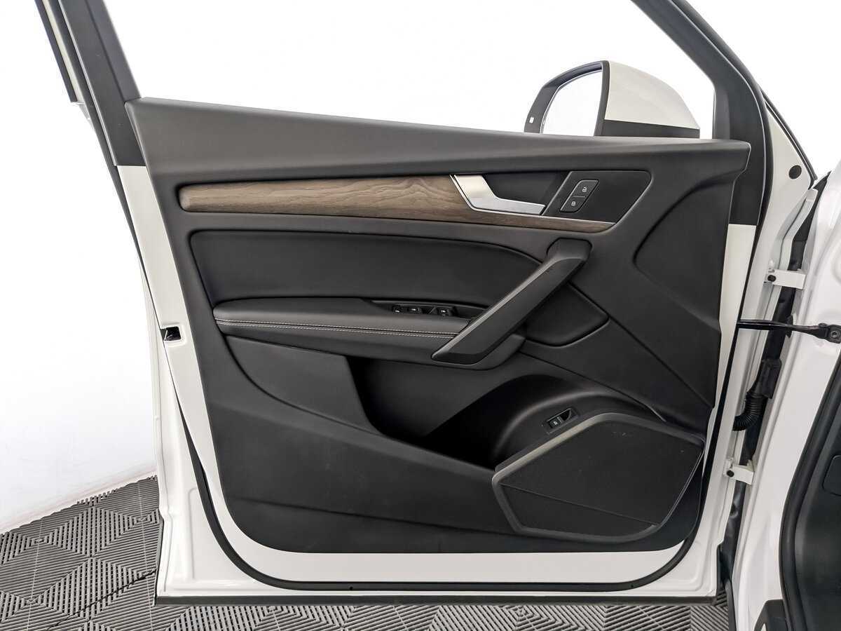 Б/У Ауди К5 2022 года. Фото: #22