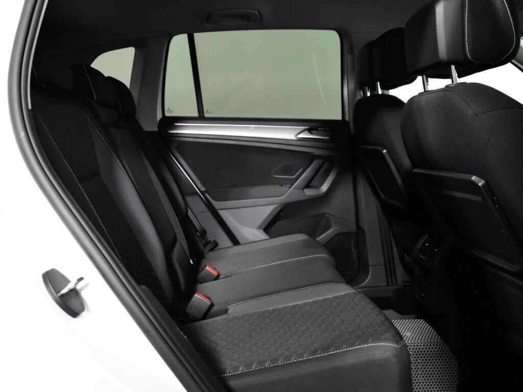 Б/У Фольксваген Тигуан 2019 года. Фото: #9