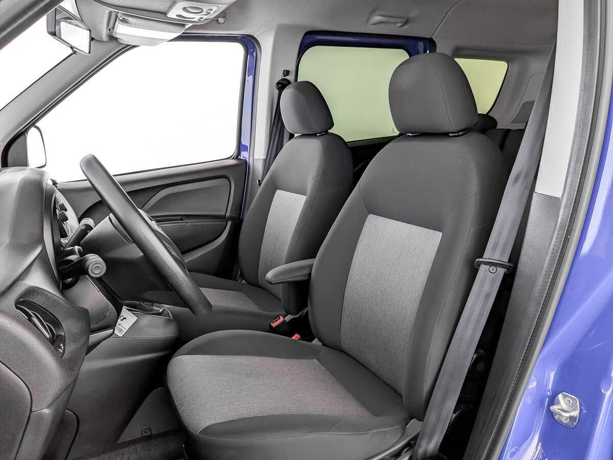 Б/У Фиат Добло 2019 года. Фото: #19