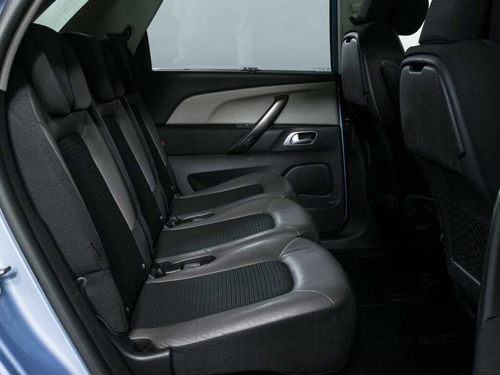 Б/У Ситроен Ц4 Пикассо 2014 года. Фото: #9