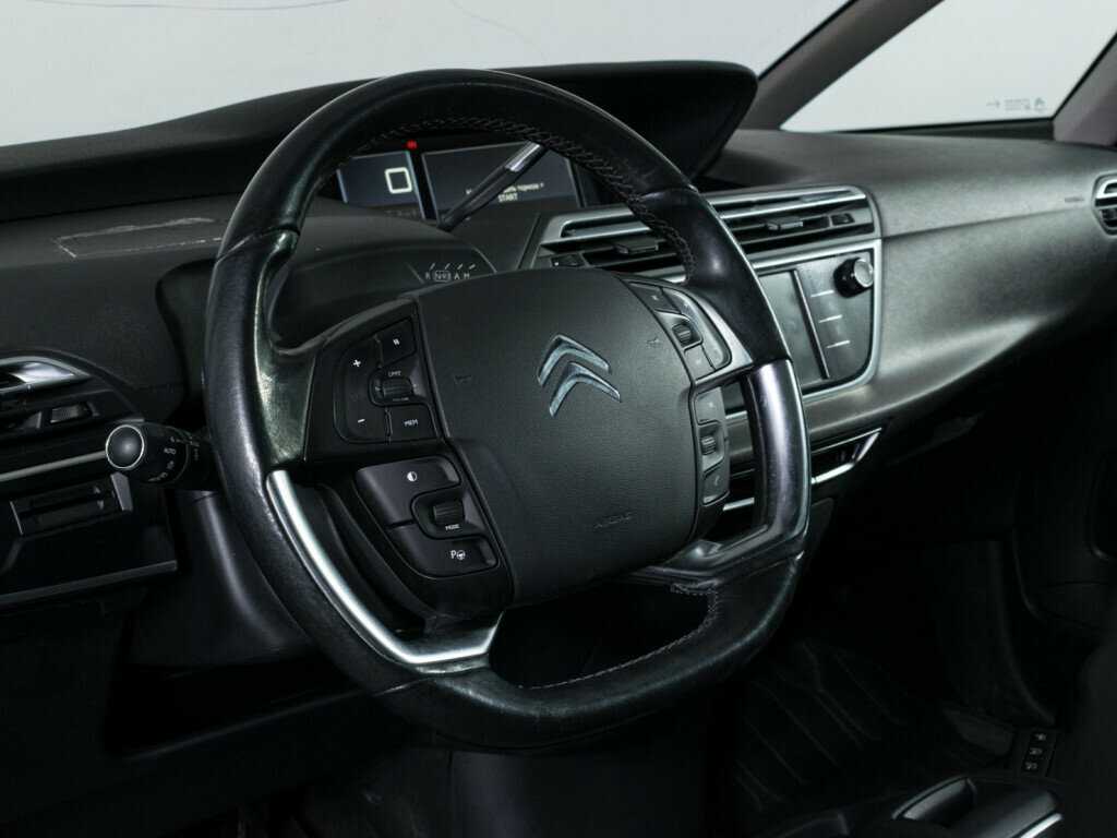 Б/У Ситроен Ц4 Пикассо 2014 года. Фото: #12