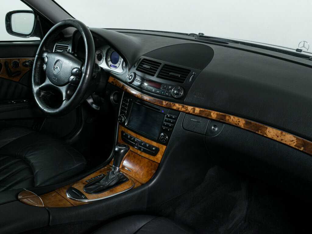 Б/У Мерседес-Бенц Е-Класс 2007 года. Фото: #7